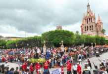 San Miguel de Allende gears up for the Convite de Locos with over 120,000 spectators.